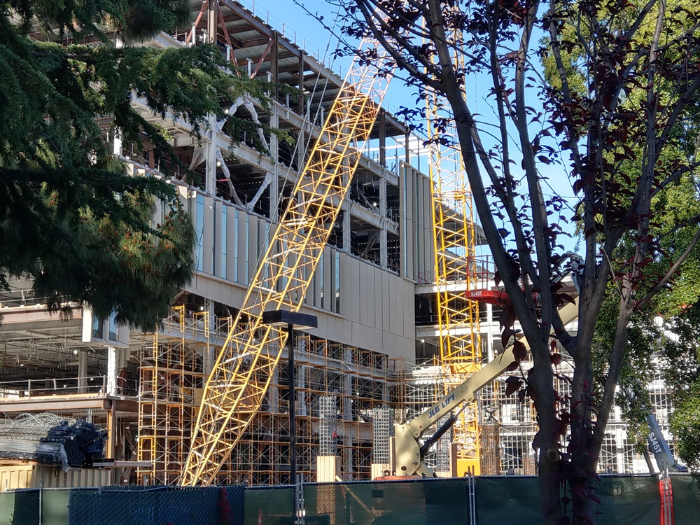 Progress on the new IMOB, future home of El Camino Women's Medical Group